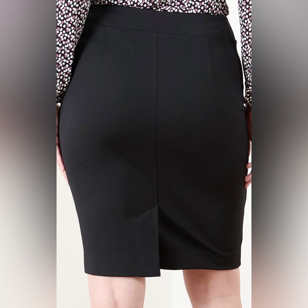 Cleo NWT Elegant Black Pencil Skirt